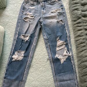 American Eagle Outfitters Light Blue Distressed Boyfriend Jeans